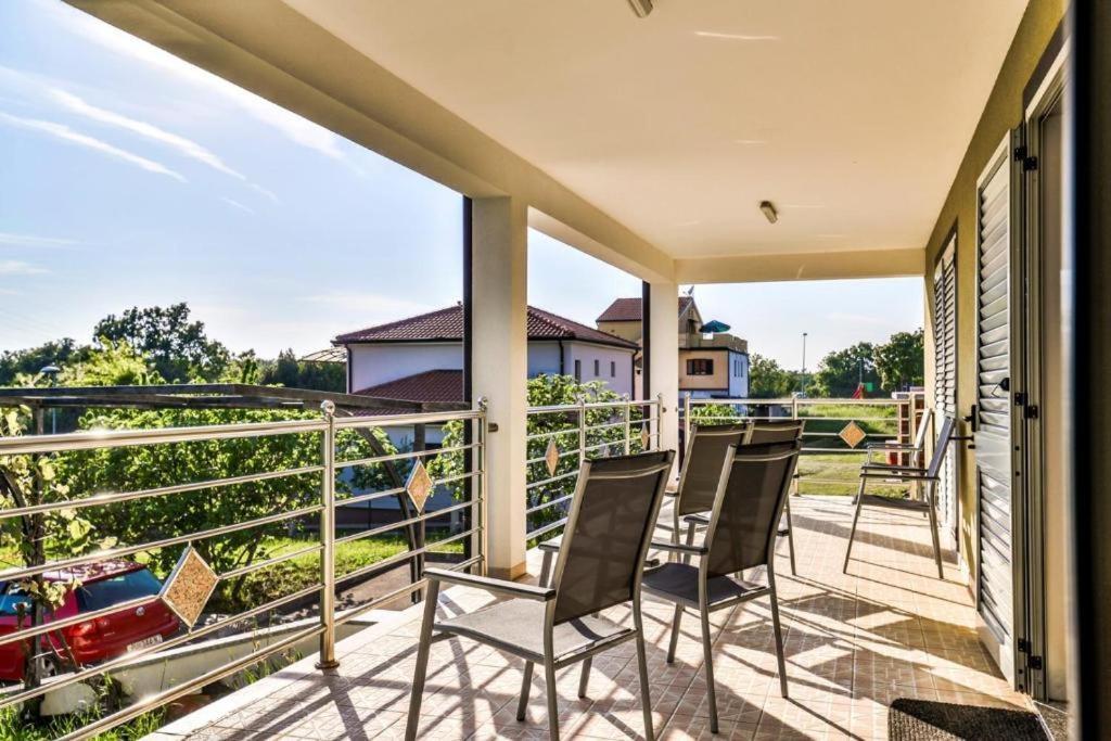 Apartments Lia-Jolie Умаг Екстер'єр фото