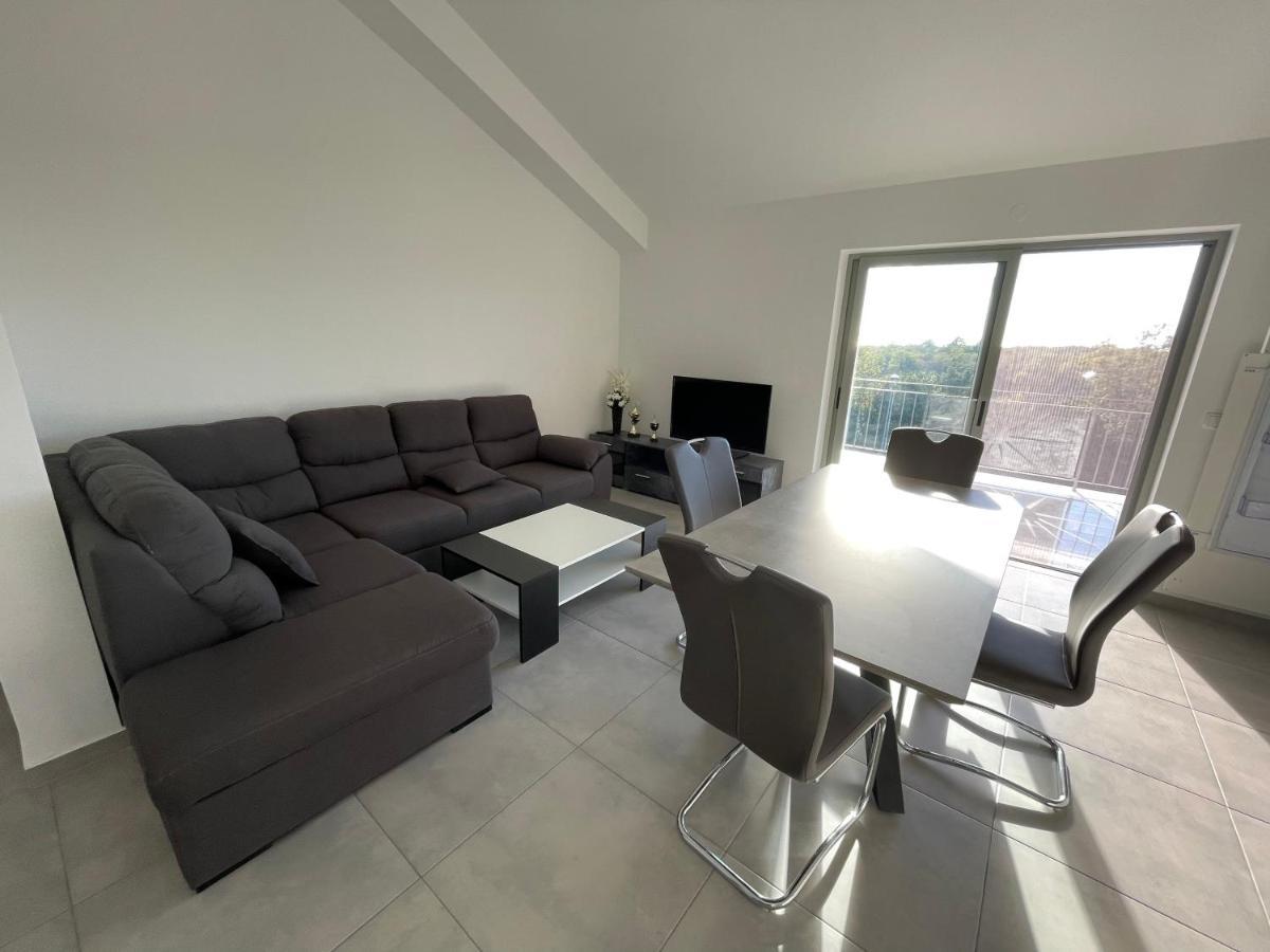 Apartments Lia-Jolie Умаг Екстер'єр фото